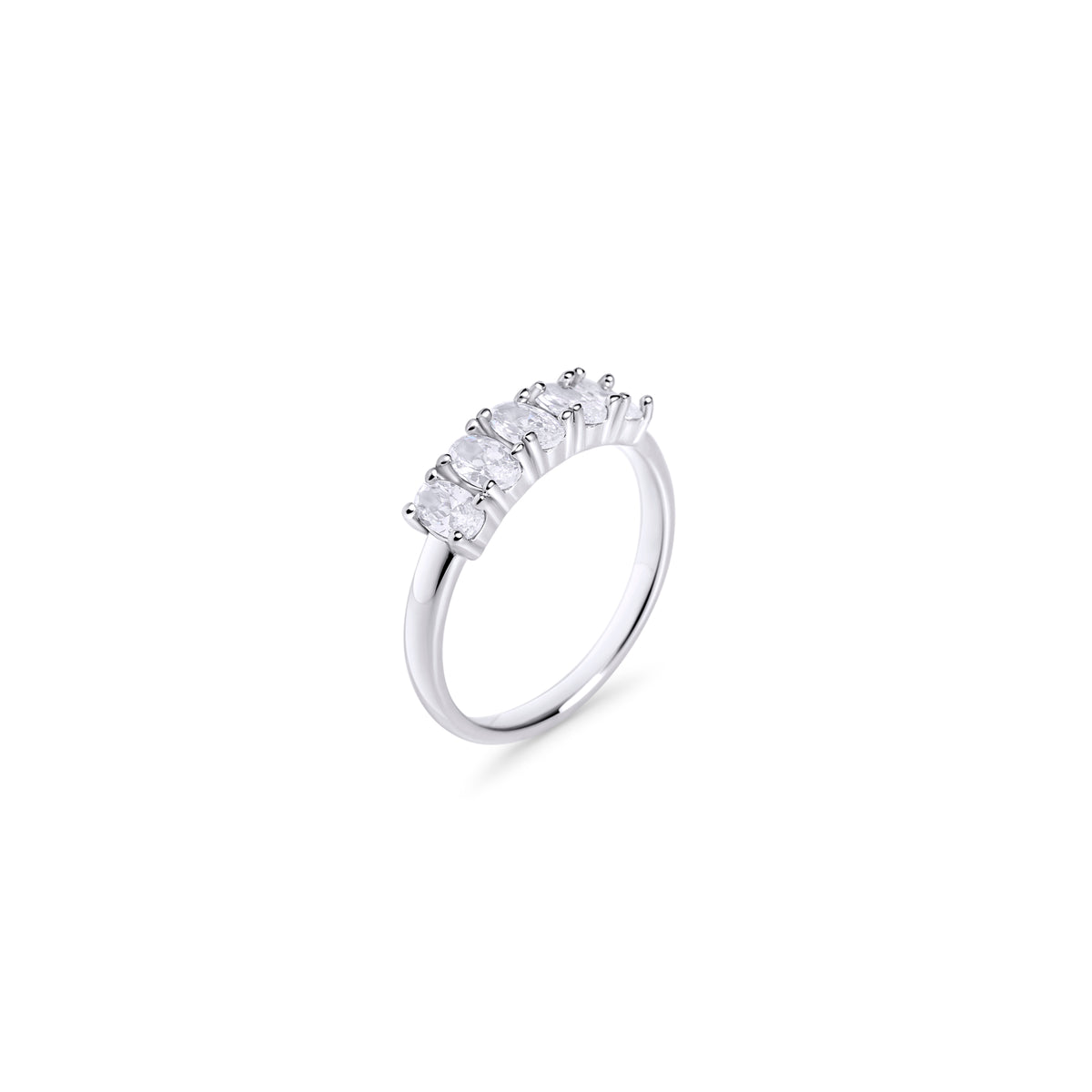 Delicate silver ring set with a row of oval clear stones on a white background. Nickel-free, waterproof & tarnish-resistant stainless steel ring for sensitive skin, minimalist luxury jewelry by Mia Bijoux Canada.

Bague délicate argentée sertie d'une rangée de pierres transparentes ovales sur fond blanc. Bague en acier inoxydable sans nickel, résistante à l'eau et anti-ternissement pour peaux sensibles, bijouterie de luxe minimaliste par Mia Bijoux Canada.